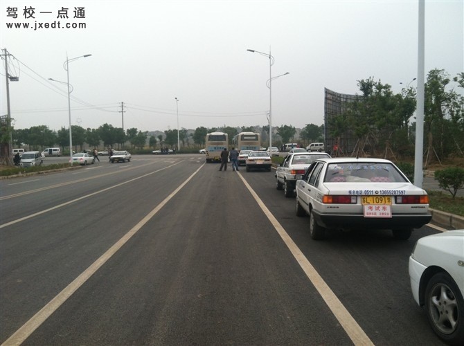 新世纪驾校，45-60天拿证，可分期付款4
